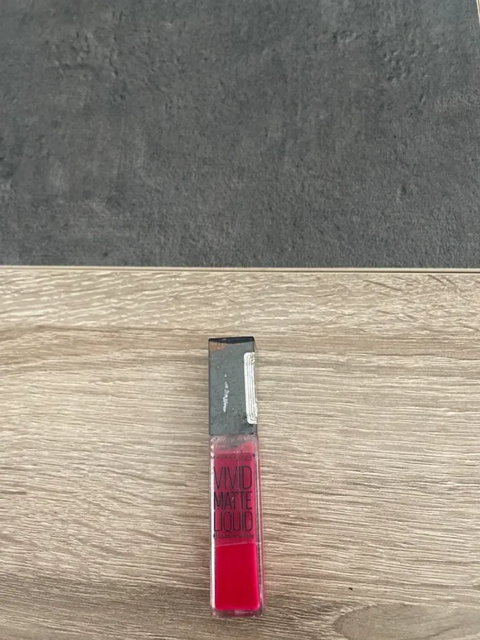 Rouge à lèvres rose n°25