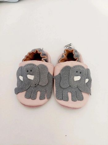 Chaussons en cuir 0 - 6 mois neufs