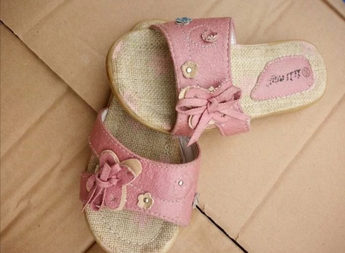 Lot de chaussures sandale et nu pieds. - photo numéro 9