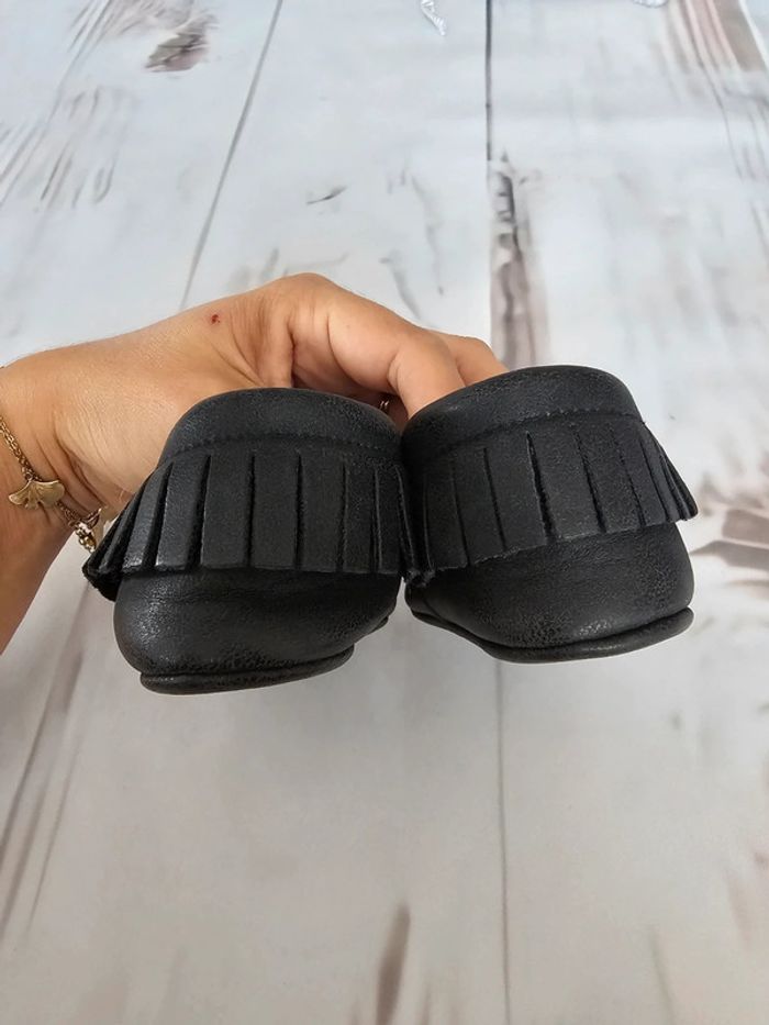 Paire de chaussures 6/12 mois - photo numéro 3