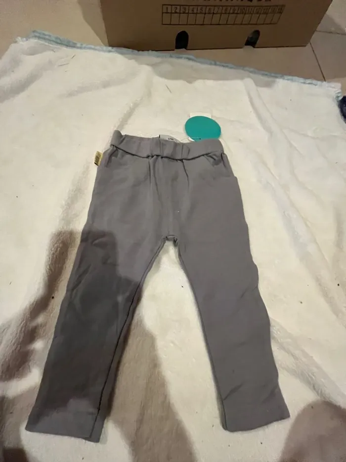 Pantalon taille 68-74 cm