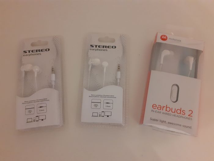 Lot de 3 écouteurs avec fil