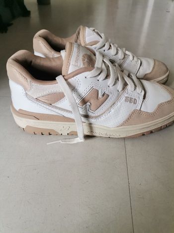 New Balance 550 beige et blanc – Pointure 38,5