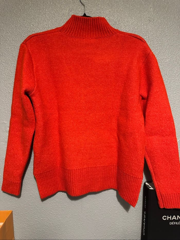 Pull rouge à inscription - photo numéro 2