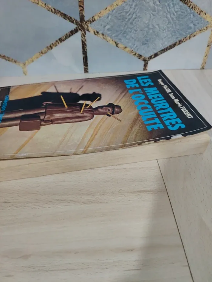 Livre grand format les meurtres de l'occulte Parent Façon témoignage sociétés secrètes - photo numéro 3