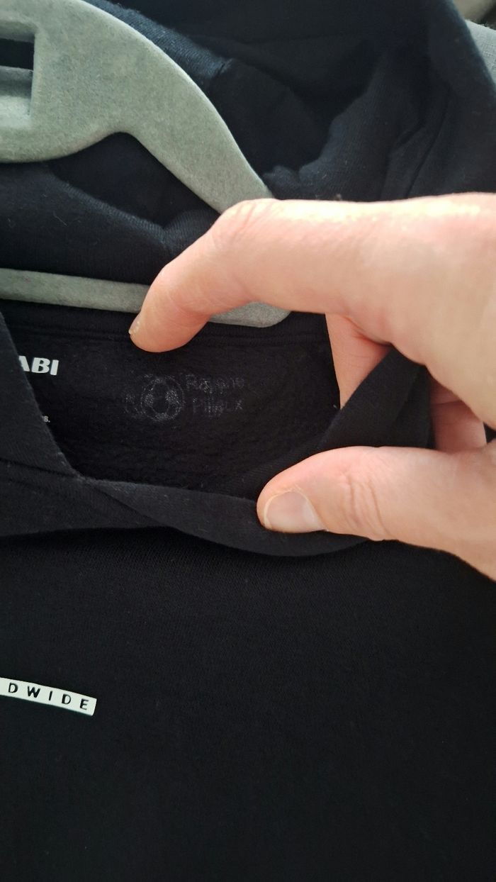 Sweat en molleton à capuche noir uni sport - photo numéro 7