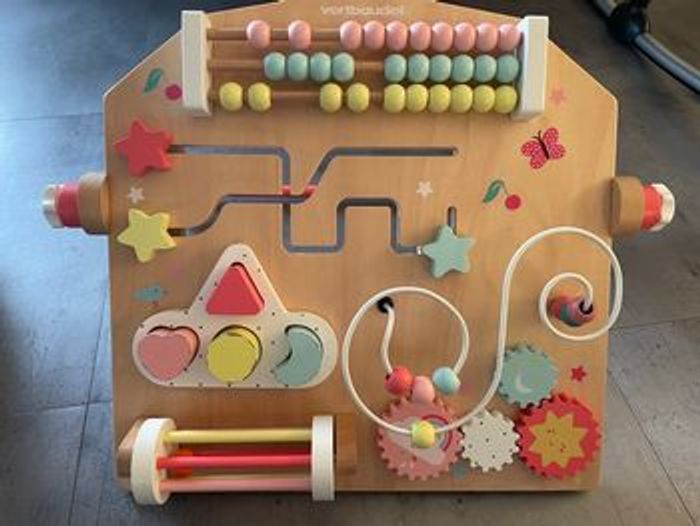 Planche d’activités en bois Vertbaudet