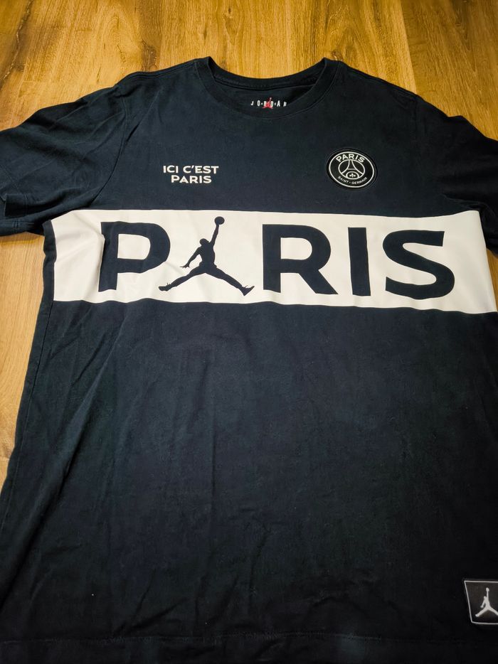 T-shirt, maillot paris saint germain,PSG ,Jordan, taille L,très bon état - photo numéro 3