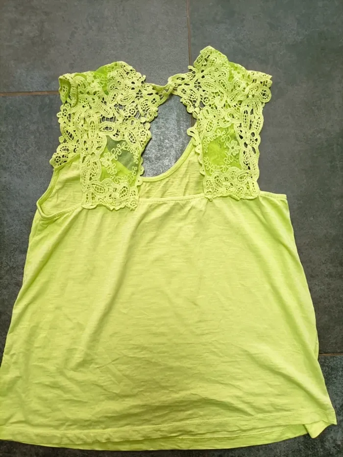 Top dentelle broderie - photo numéro 3