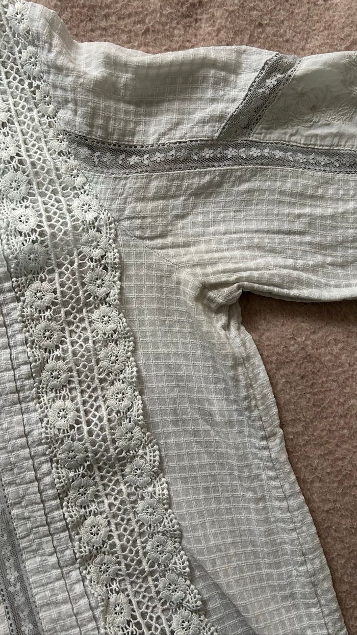 blouse blanche avec broderies - photo numéro 5