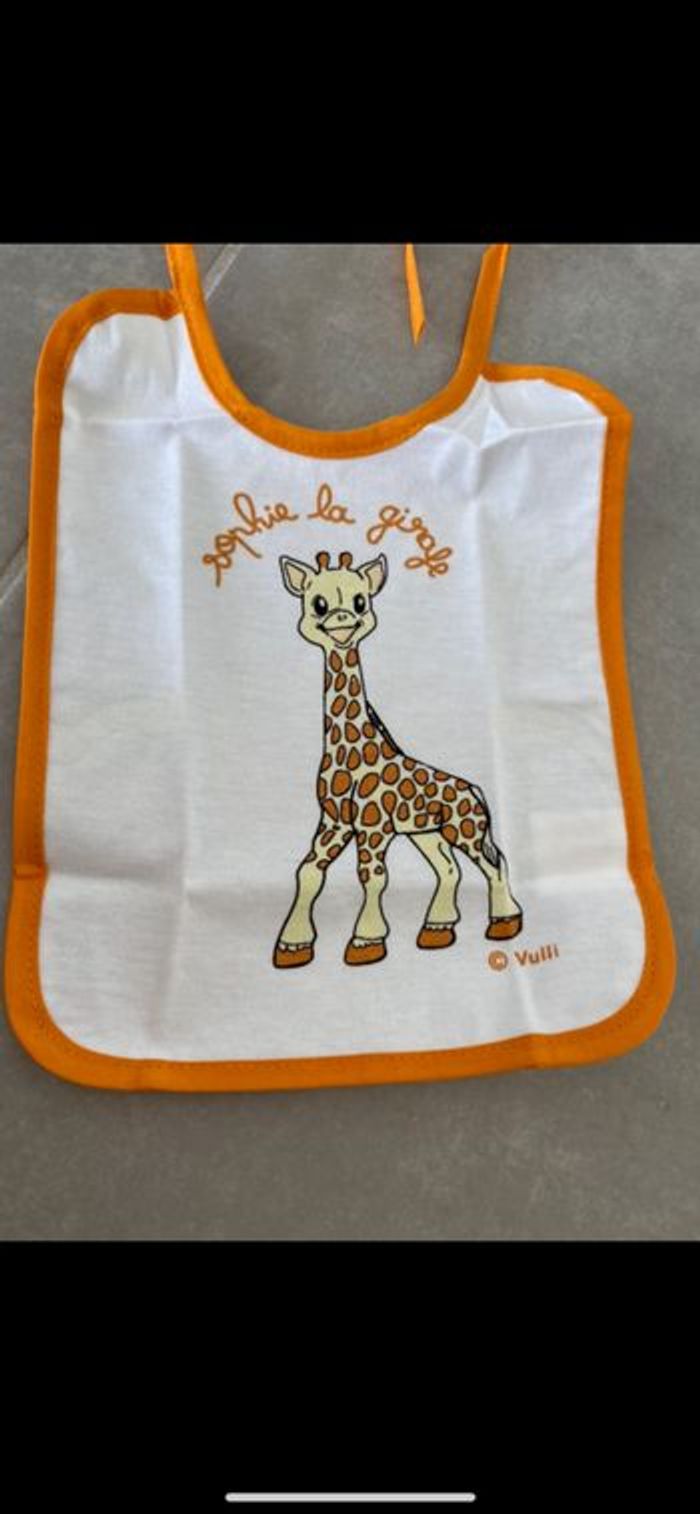 Bavoir Sophie la girafe Neuf - photo numéro 4