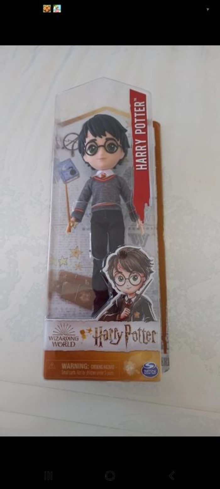 Poupée Harry Potter.