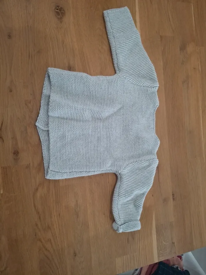 Gilet kiabi neuf 12 mois - photo numéro 4