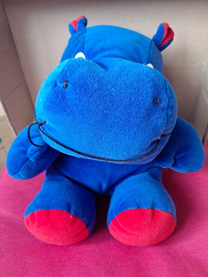 Peluche hippopotame bleu