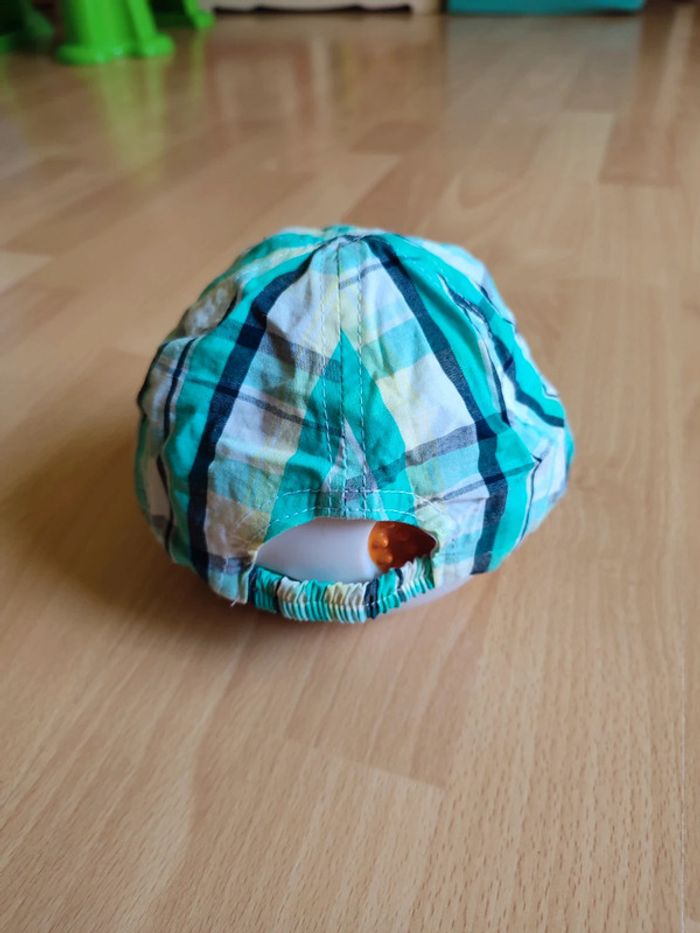 Casquette à carreaux neuve LH 12-18M - photo numéro 4