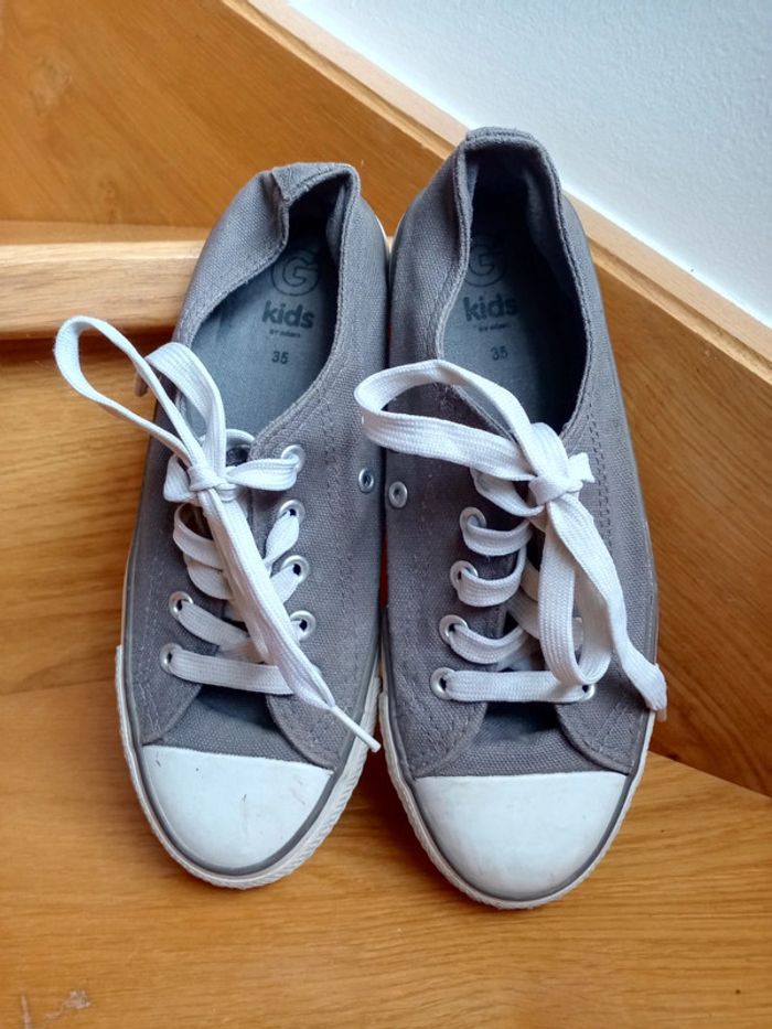 Baskets toile taille 35 - photo numéro 2