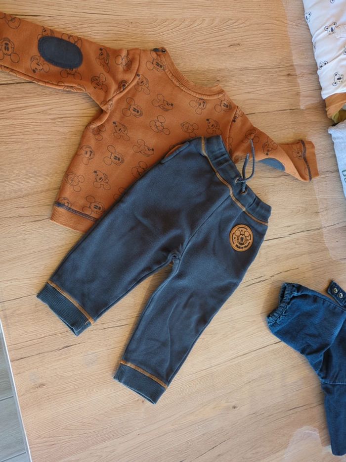 Ensemble jogging Mickey 18 mois