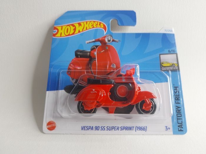 Hot Wheels Vespa 90 SS Super Sprint [1966] 2024