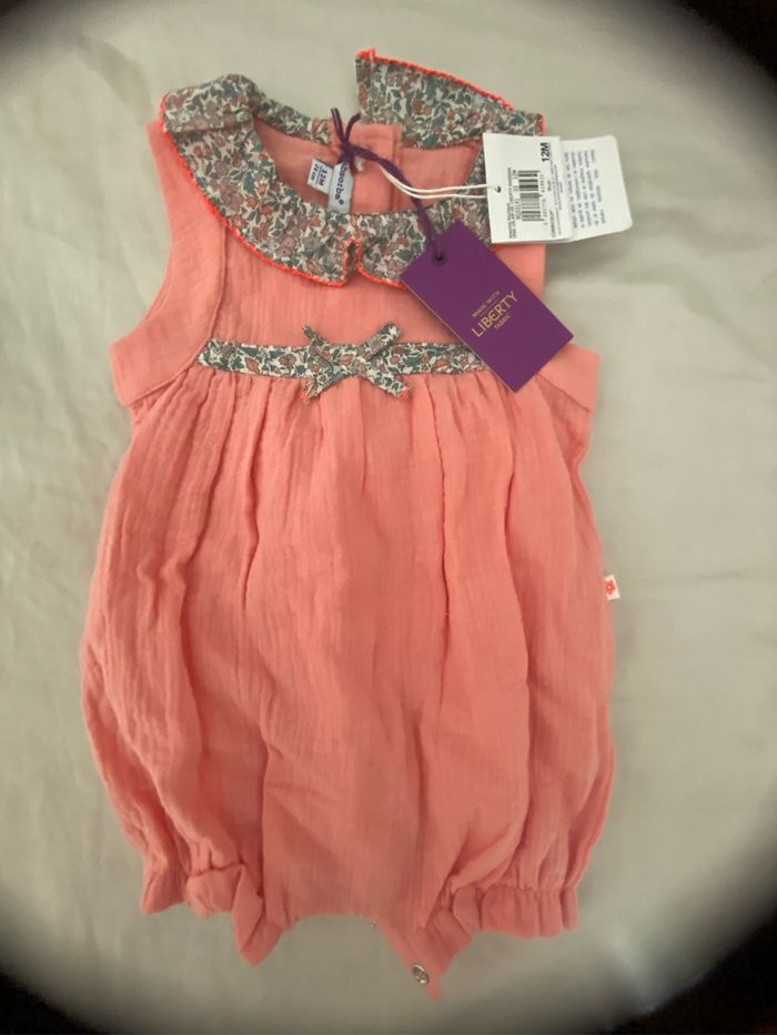 Barboteuse neuve absorba 12 mois - photo numéro 2