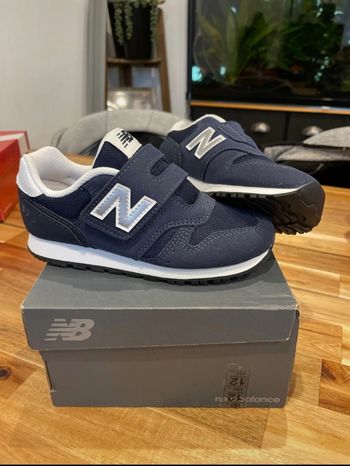 Chaussures basket Neuw balance Neuf taille 28