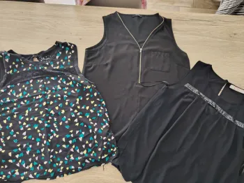 Lot 3 débardeurs femme T40