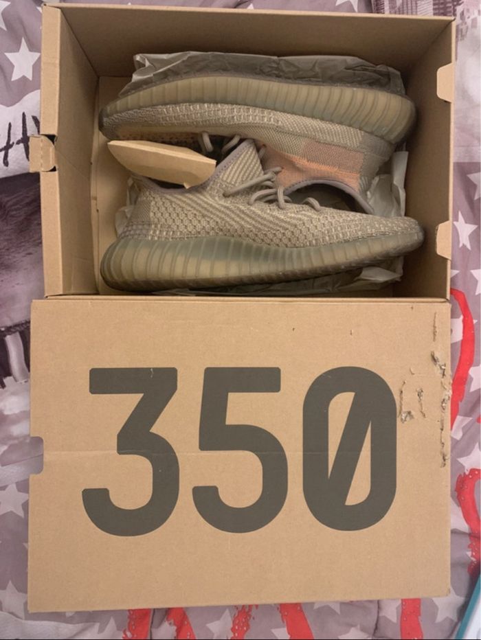 Yeezy boost 350  taille 43 1/3
