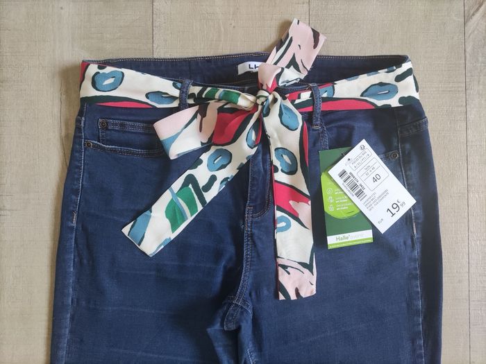 Pantacourt taille 40 neuf La Halle acheté 19.99€ - photo numéro 2