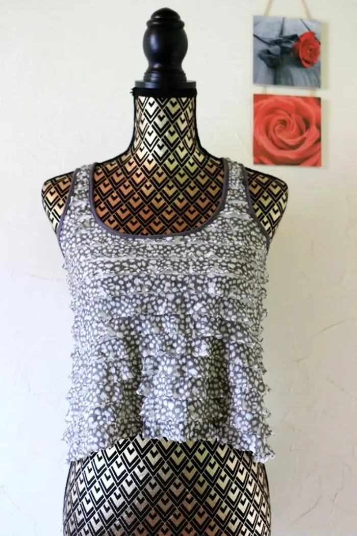 🌸Débardeur court à volants New Look, taille S