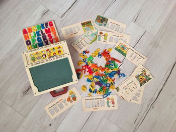 Jouet vintage années 1970 Fisher Price Toys school days desk