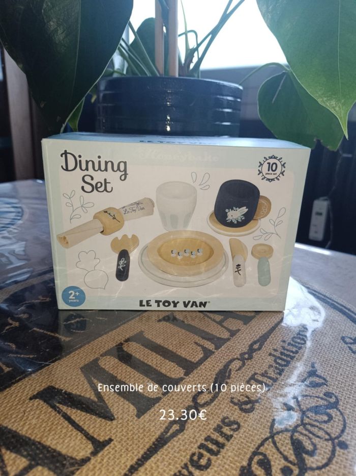 Dinette en bois neuf - photo numéro 3