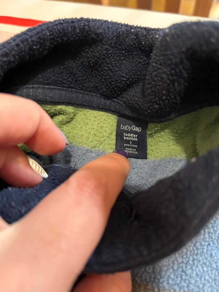 Lot 2 polaire + 1 pull - photo numéro 3