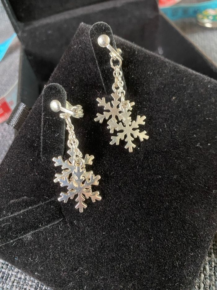 Boucles d'oreilles à pinces flocons de neige - photo numéro 3