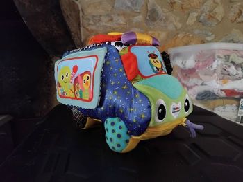 Le Bus Des Premières Découvertes LAMAZE