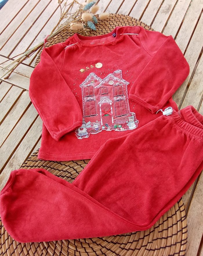 Pyjama 2 pièces velours rouge thème Noël Sergent Major taille 3 ans