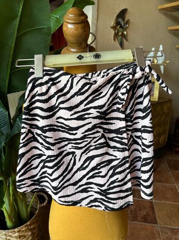 Zara neuf jupe short taille 13 14 ans