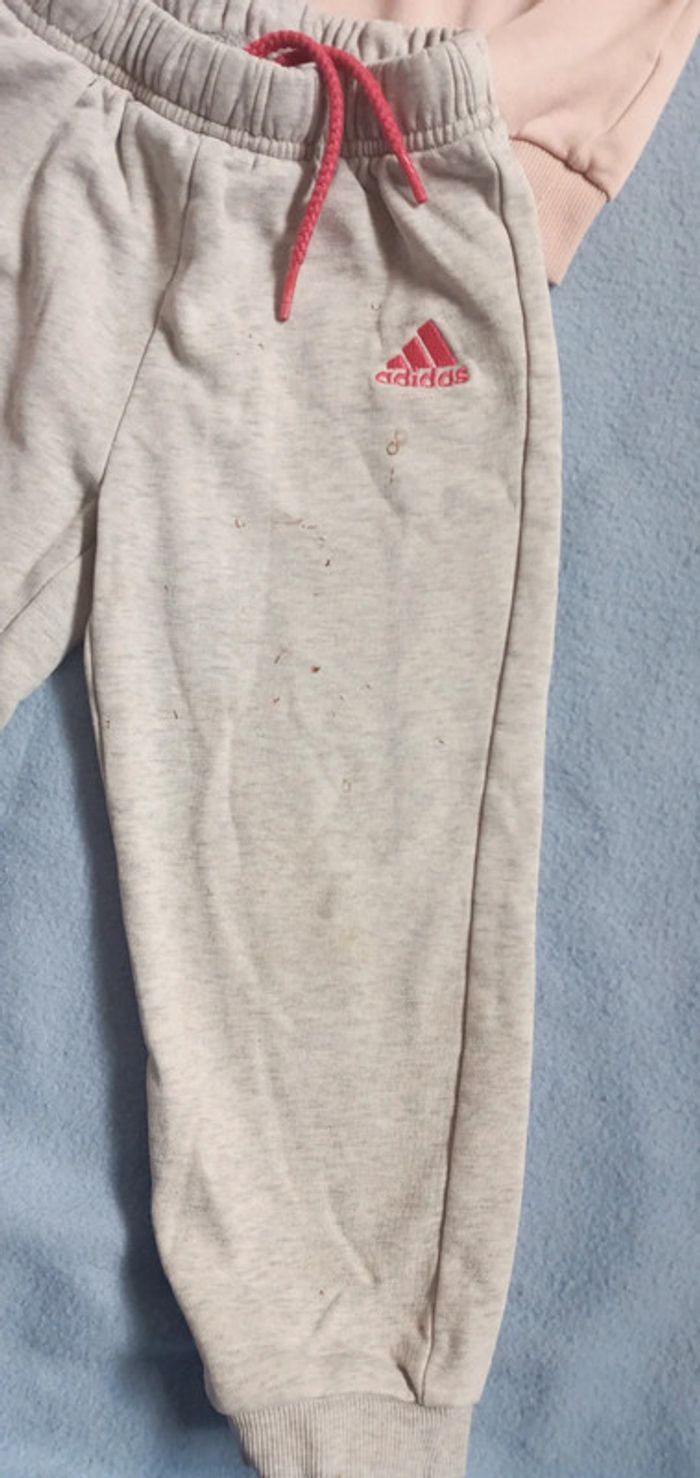Ensemble Adidas taille 2/3 ans - photo numéro 4