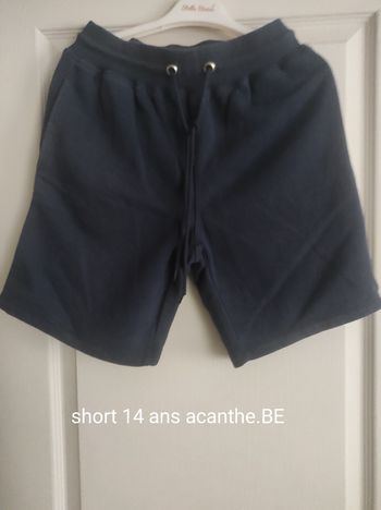 Short  acanthe