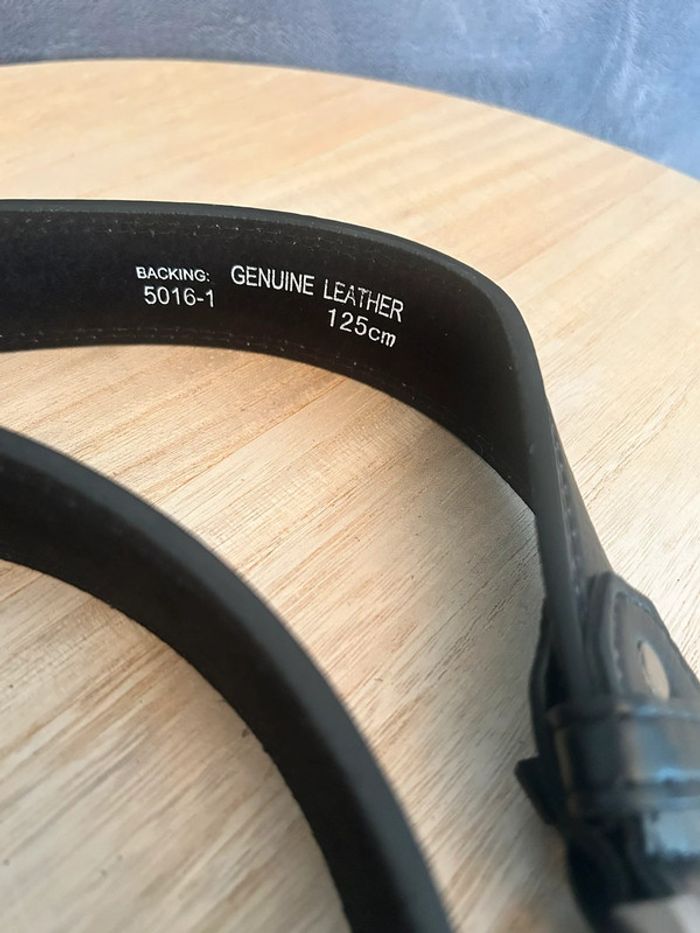 Ceinture véritable cuir neuve avec étiquette 125cm - photo numéro 4