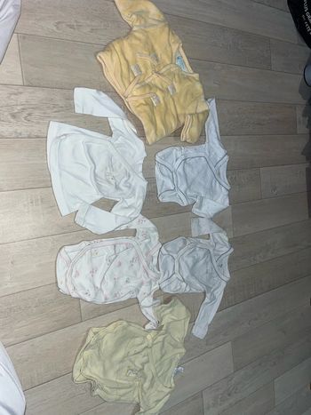 Lot de 6 vêtements bébé