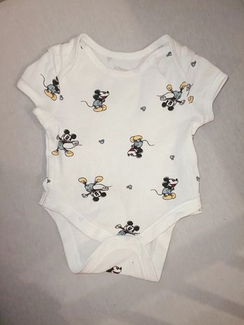 Bodie Mickey taille 0-3mois Primark