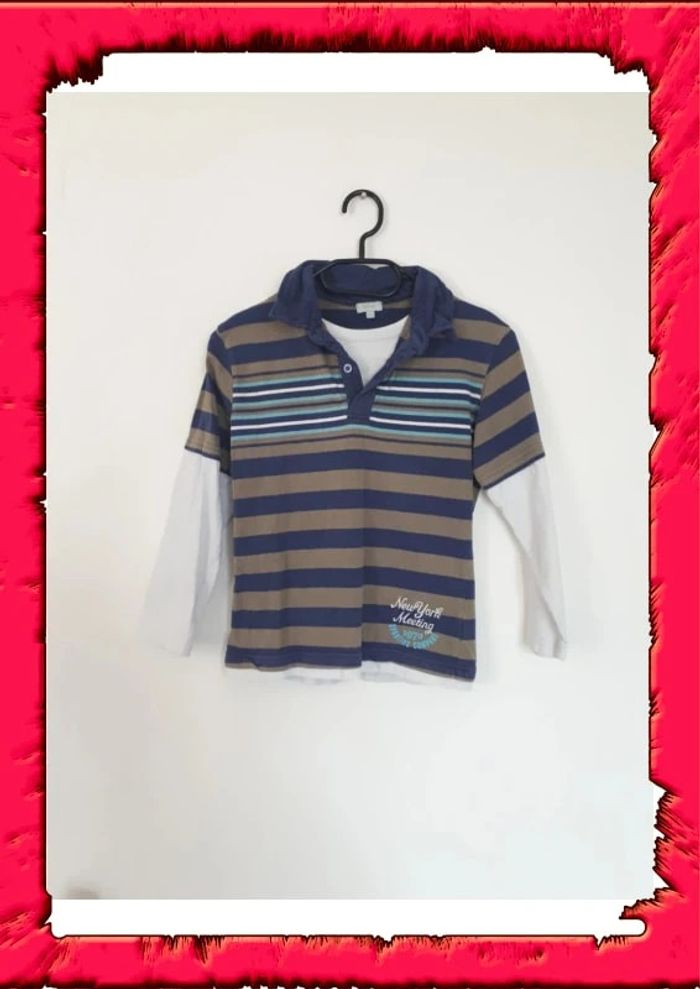 Pull col v taille 9/10ans