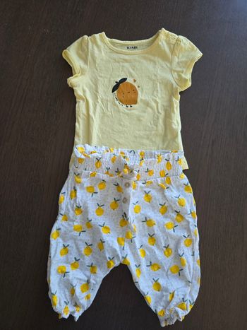 Tee-shirt et pantalon citron