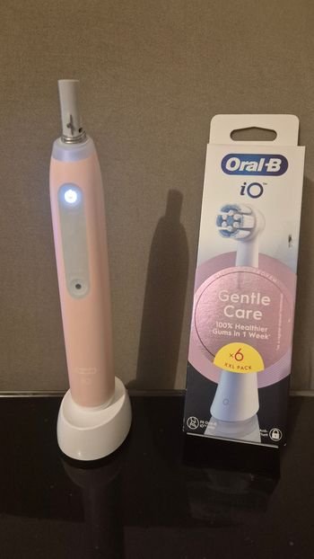 Oral b io 3s comme neuve avec pack 6 brossettes io