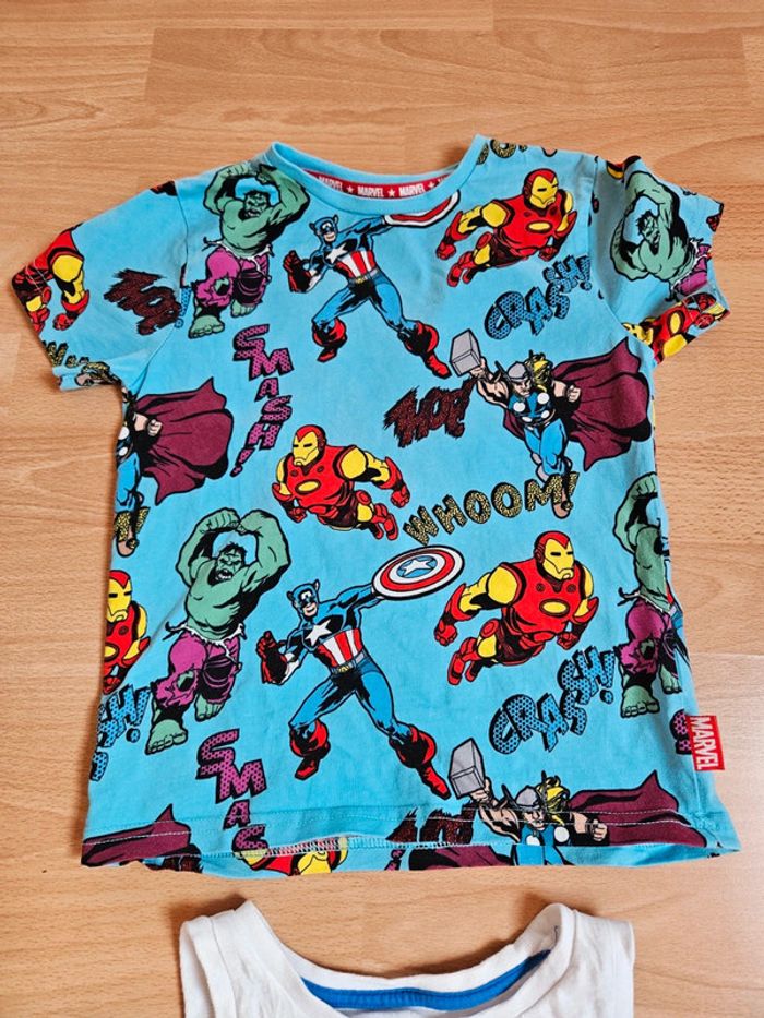 Lot avengers 6 ans 2 Tee-shirts - photo numéro 3