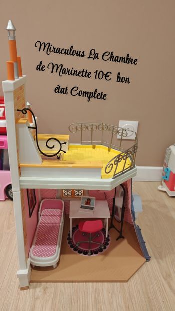 Miraculous chambre de Marinette