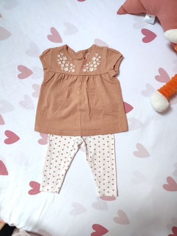 Ensemble bébé fille - 6 mois - Très bon état - C&A