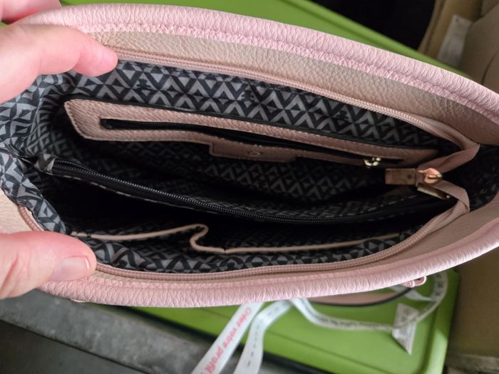sac a main lulu castagnette jamais utilisé - photo numéro 4