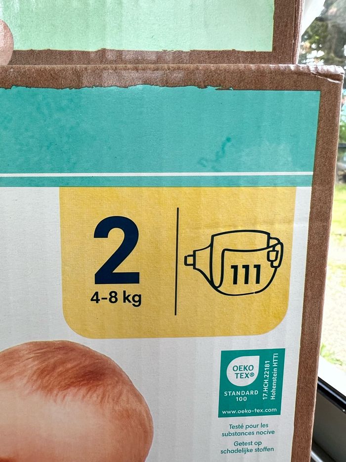 Couche taille 2 Harmonie Pampers : 222 couches (2*111) - photo numéro 2