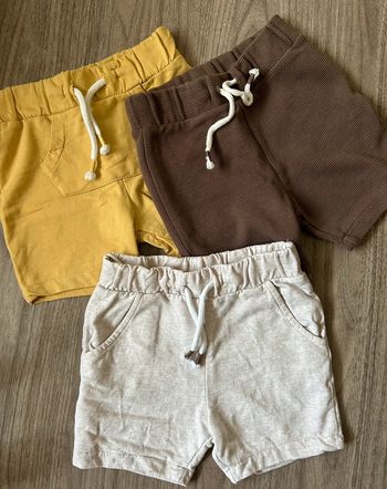 Lot de 3 shorts bébé - taille 12/18 mois - en très bon état