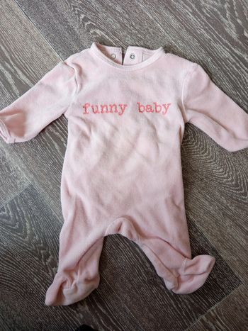 Pyjama rose Kiabi 1 mois